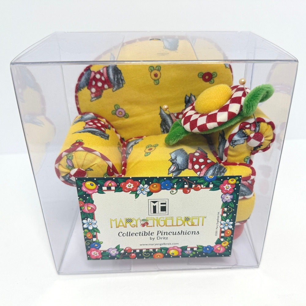 Vintage Mary Engelbreit Dritz Pincushion Armchair Scottie Dog Yellow 2001 NEW